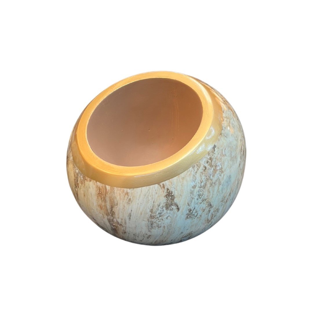 DECORATION 10-558-35 35/35/30 SHELL VASE