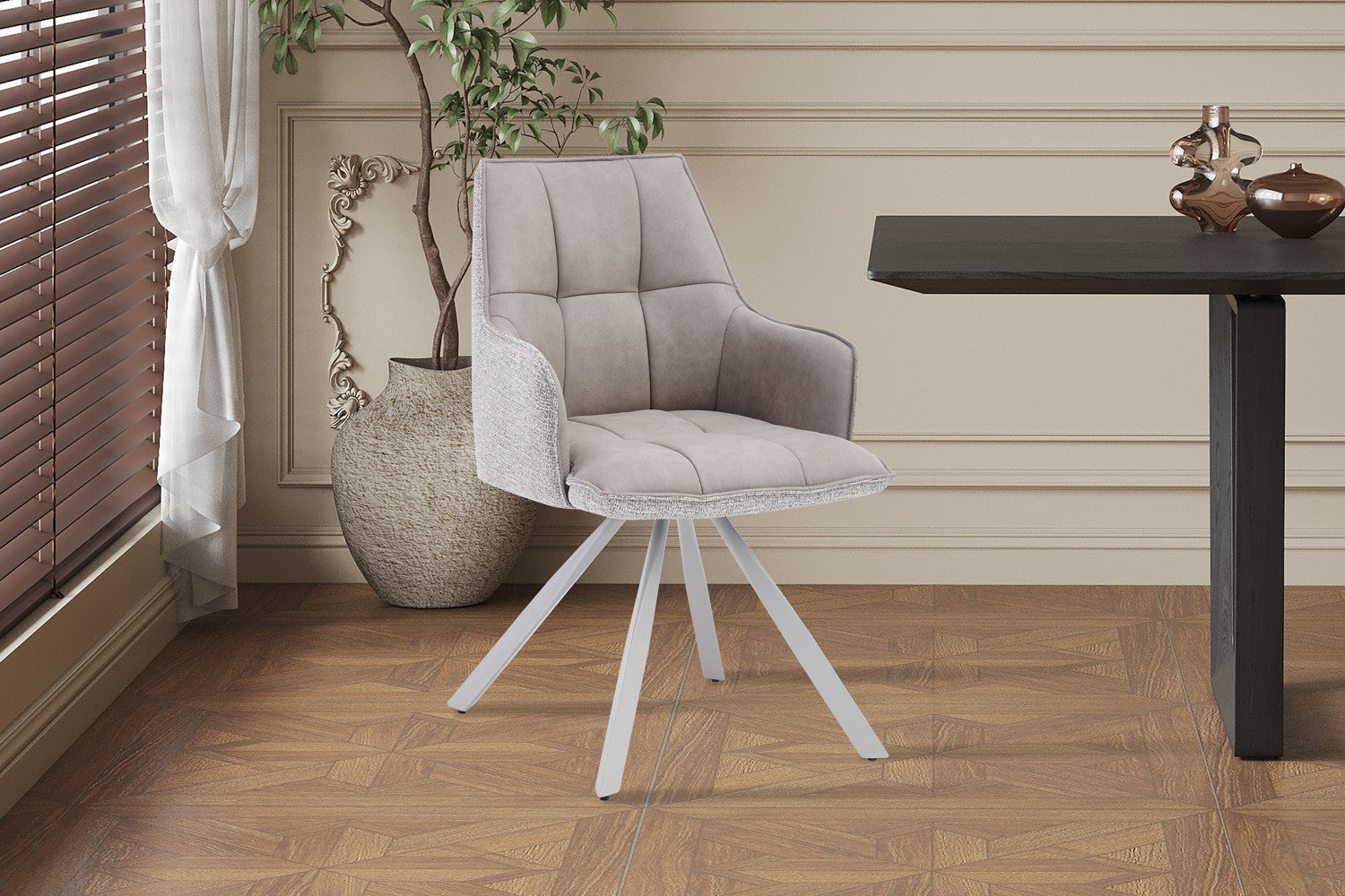 Stoel 'Solenne' Draaibaar tot 0 Ote Jonah 450 & Present 121 Beige